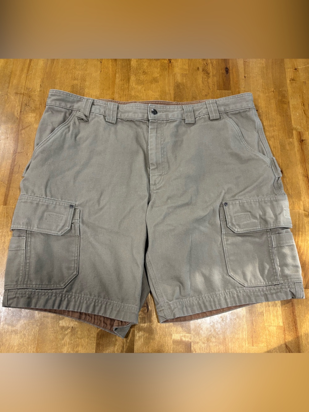 Duluth Trading Co Men’s 42 Cargo Utility Work Shorts Khaki 100% Cotton 11”